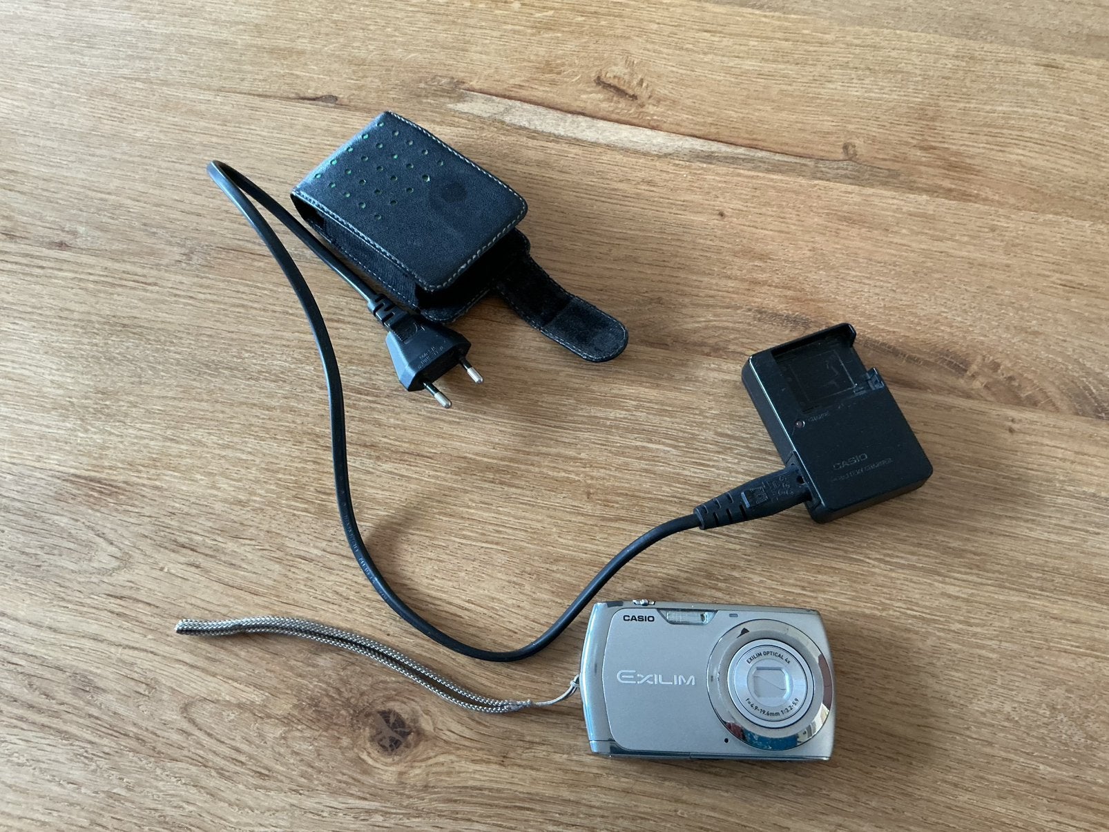 Casio exilim digiitale fotocamera zilver, Ingebouwde flitser, Casio, Gebruikt, Ophalen of Verzenden
