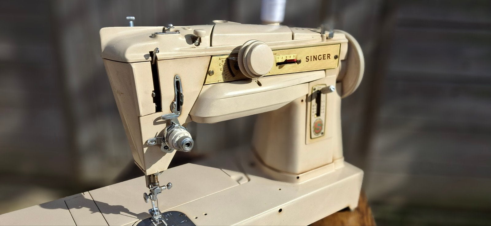 Singer 431G Slant-O-Matic Naaimachine met metalen tandwielen, Ophalen, Gebruikt, Naaimachine, Singer