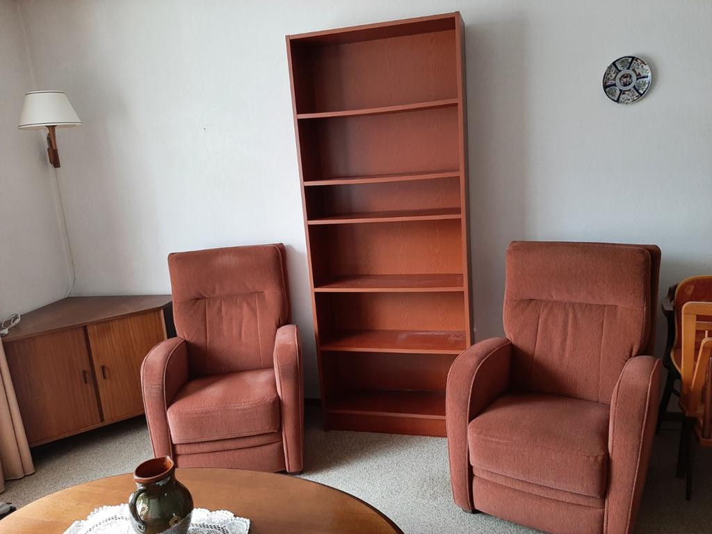 Complete woonkamer inrichting: bankstel, fauteuils, meubels, Ophalen, Gebruikt, Klassiek warm, Minder dan 4 stoelen