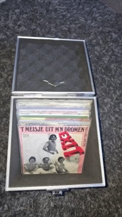 Aluminium Vinyl Single Koffer met top platen (polka's), Cd's en Dvd's, Vinyl Singles, Verzenden, Overige genres, 7 inch, Overige typen