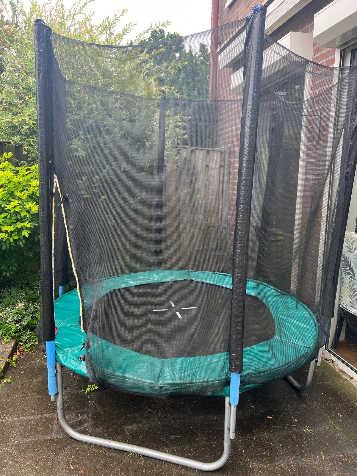 Trampoline met veiligheidsnet (rits defect), Kinderen en Baby's, Speelgoed | Buiten | Trampolines, Ophalen, Gebruikt
