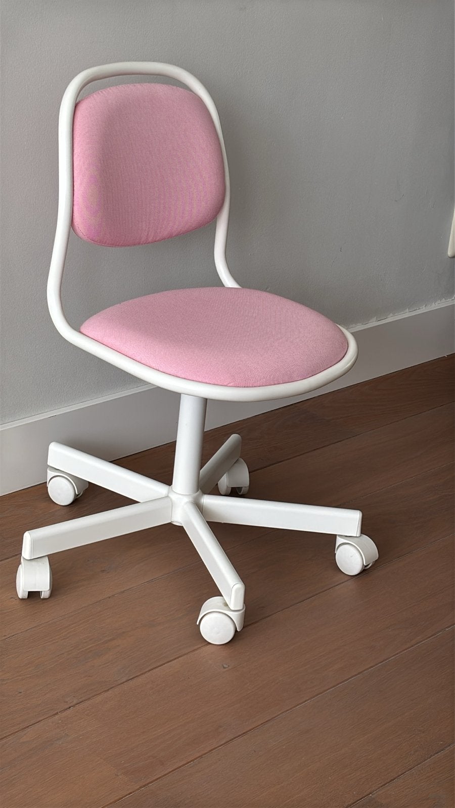 Roze bureaustoel op wieltjes - ideaal voor kinderbureau, Huis en Inrichting, Bureaustoelen, Ophalen of Verzenden, Gebruikt, Roze