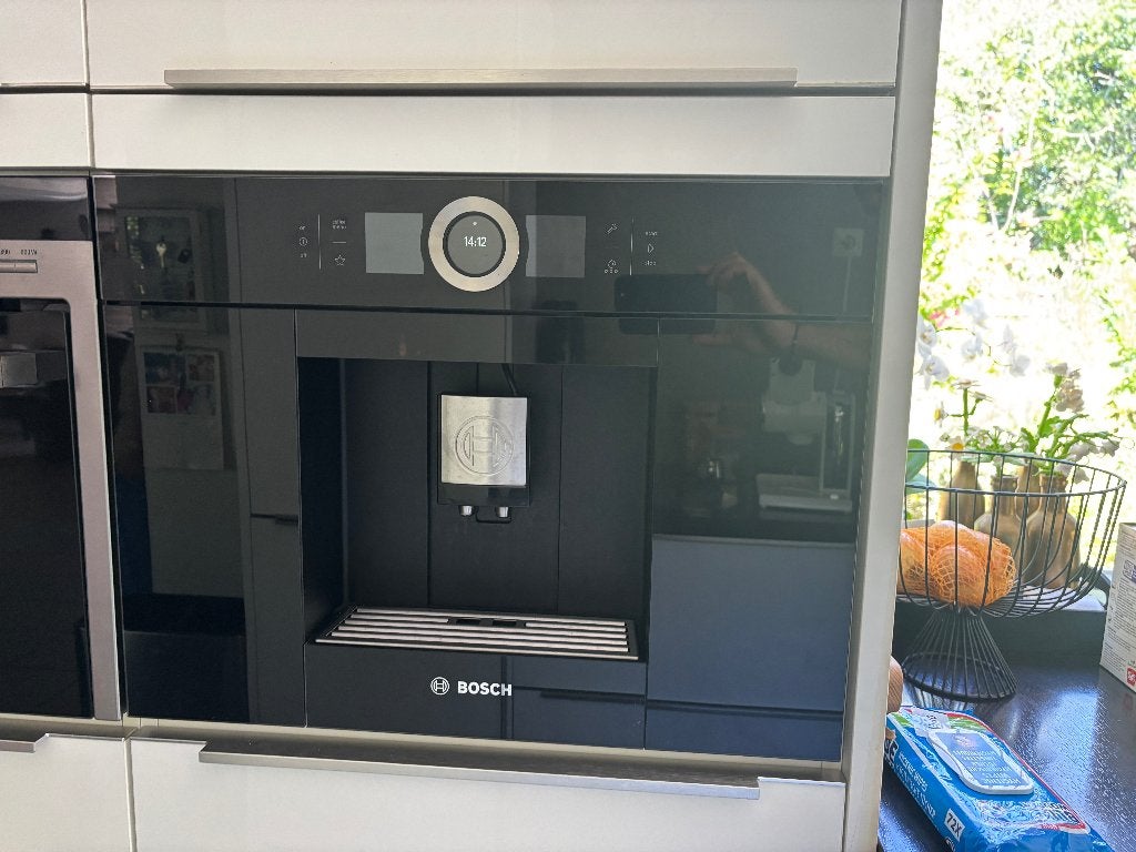 Bosch Serie 8 Inbouw Koffiemachine (CTL636EB6), Ophalen, Afneembaar waterreservoir, 10 kopjes of meer, Koffiemachine
