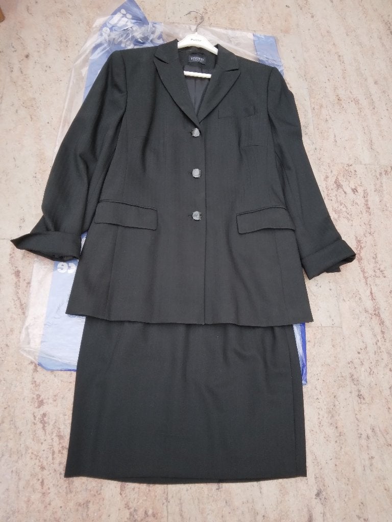 Damespakje, Bernd Berger, zwart, maat 38 en witte blouse, Ophalen of Verzenden, Zo goed als nieuw, Maat 38/40 (M), Zwart
