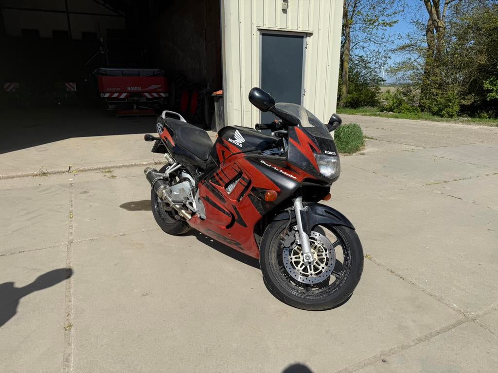 Honda CBR600F3 25kw a2 1998 met carbon delkevic eind demper., Motoren, 4 cilinders, Gebruikt, Minimaal motorrijbewijs A2, Handgeschakeld