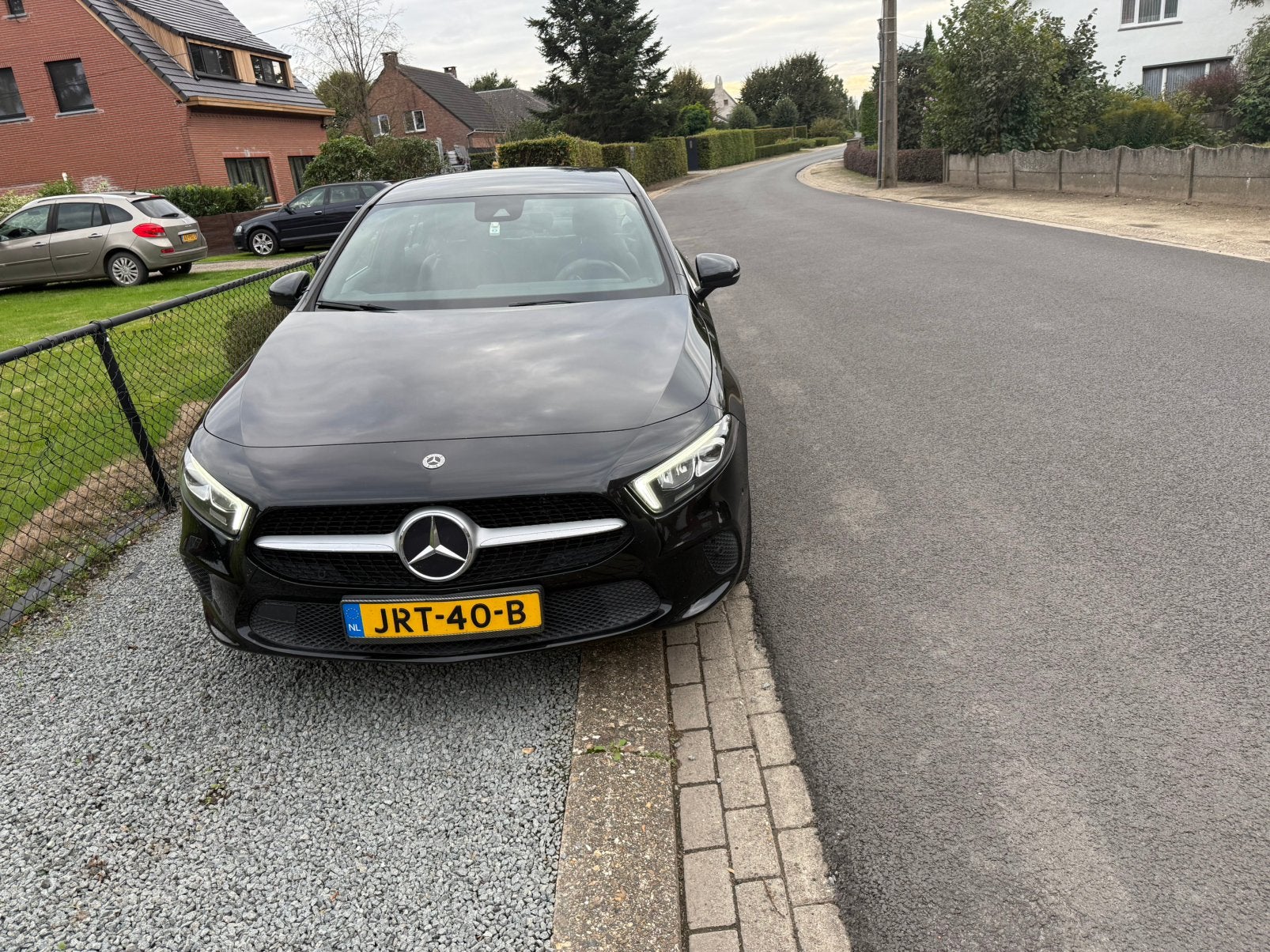 Mercedes-Benz A-Klasse A 250 e 218pk 8G-DCT 2021 HYBRIDE, 160 pk, Zwart, Plug-in hybride, 1600 kg