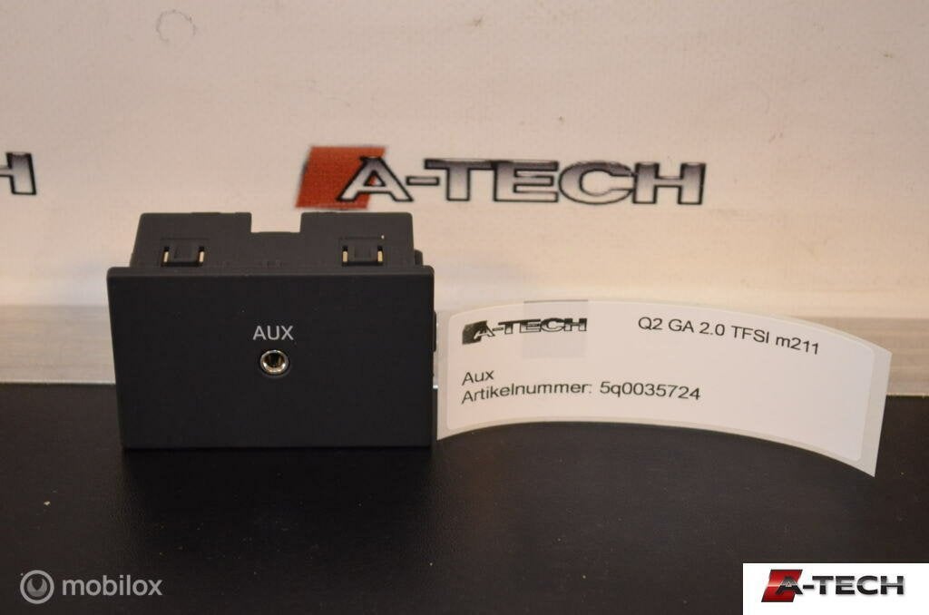 AUX aansluiting Audi Q2 GA A3 8V ('12-'18) 5q0035724 m211, Audi, Gebruikt, Audi, Ophalen of Verzenden