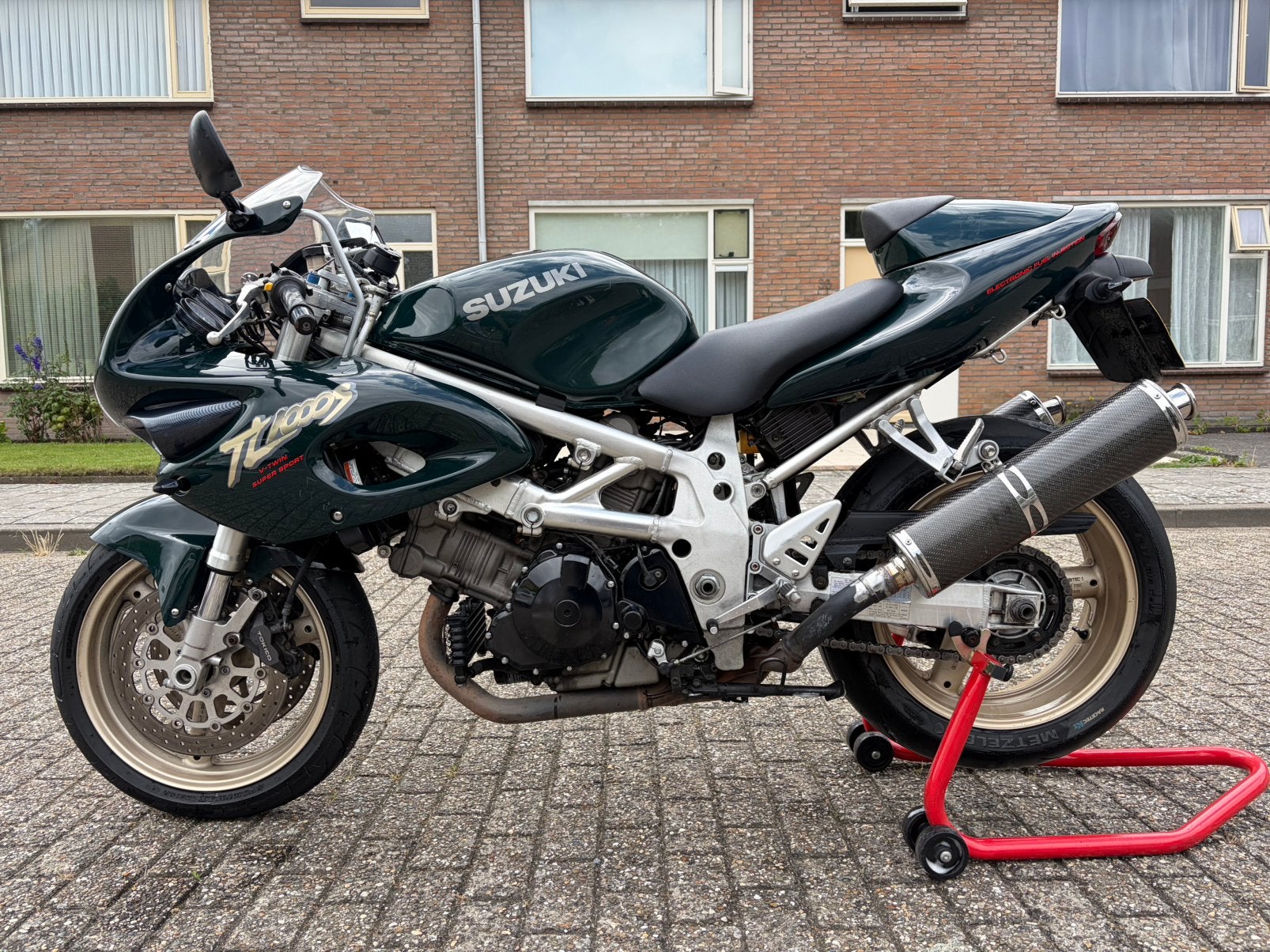 Suzuki TL1000s - 2e eigenaar, 2 cilinders, Sportuitlaat, Motorrijbewijs A, Gebruikt