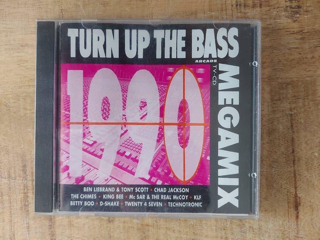 CD Turn Up The Bass Megamix 1990, Ophalen of Verzenden, Zo goed als nieuw, Dance Populair