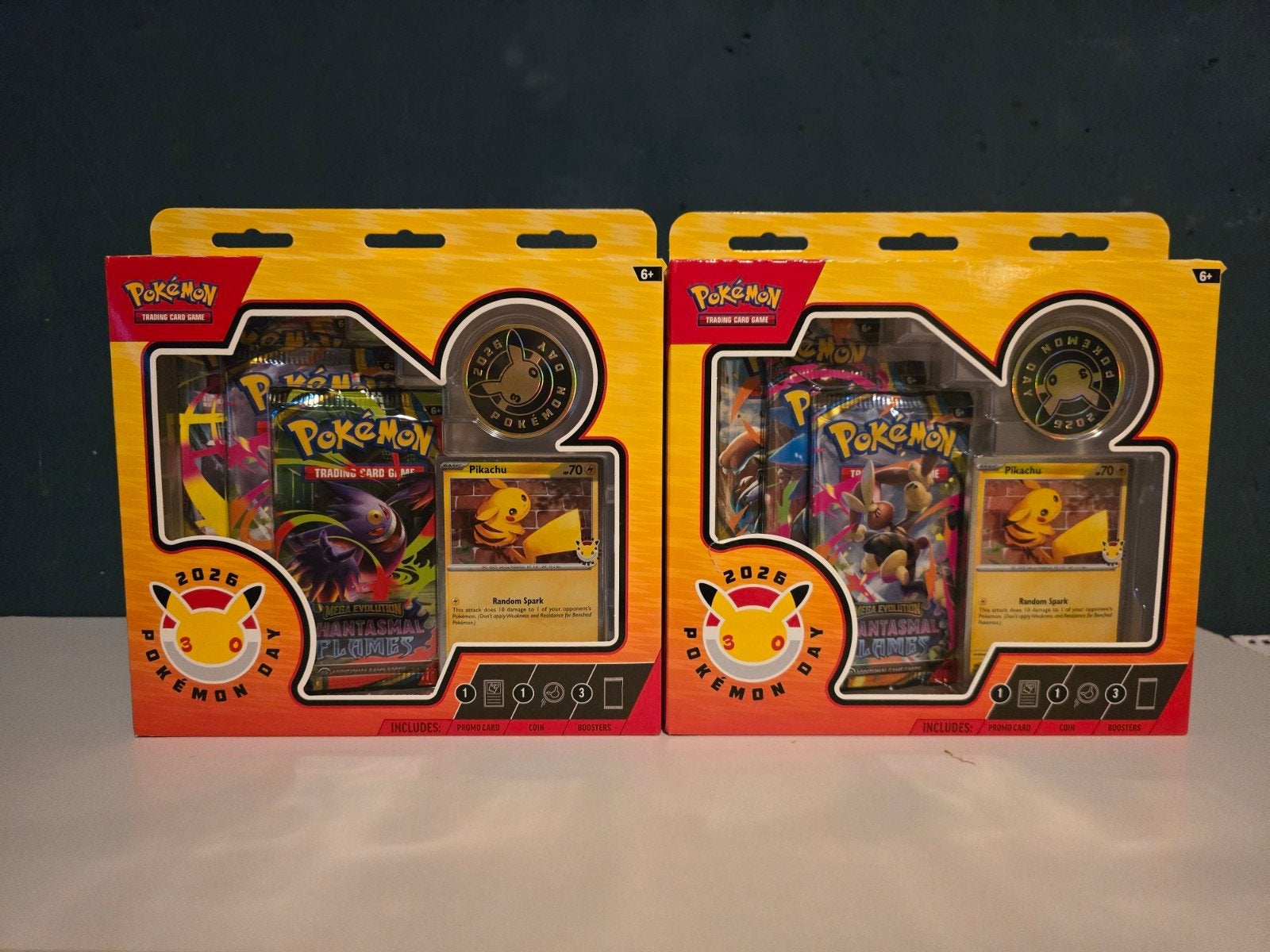 Pokémon Celebrations Pikachu V-Union Box (2 stuks), Hobby en Vrije tijd, Verzamelkaartspellen | Pokémon, Ophalen of Verzenden