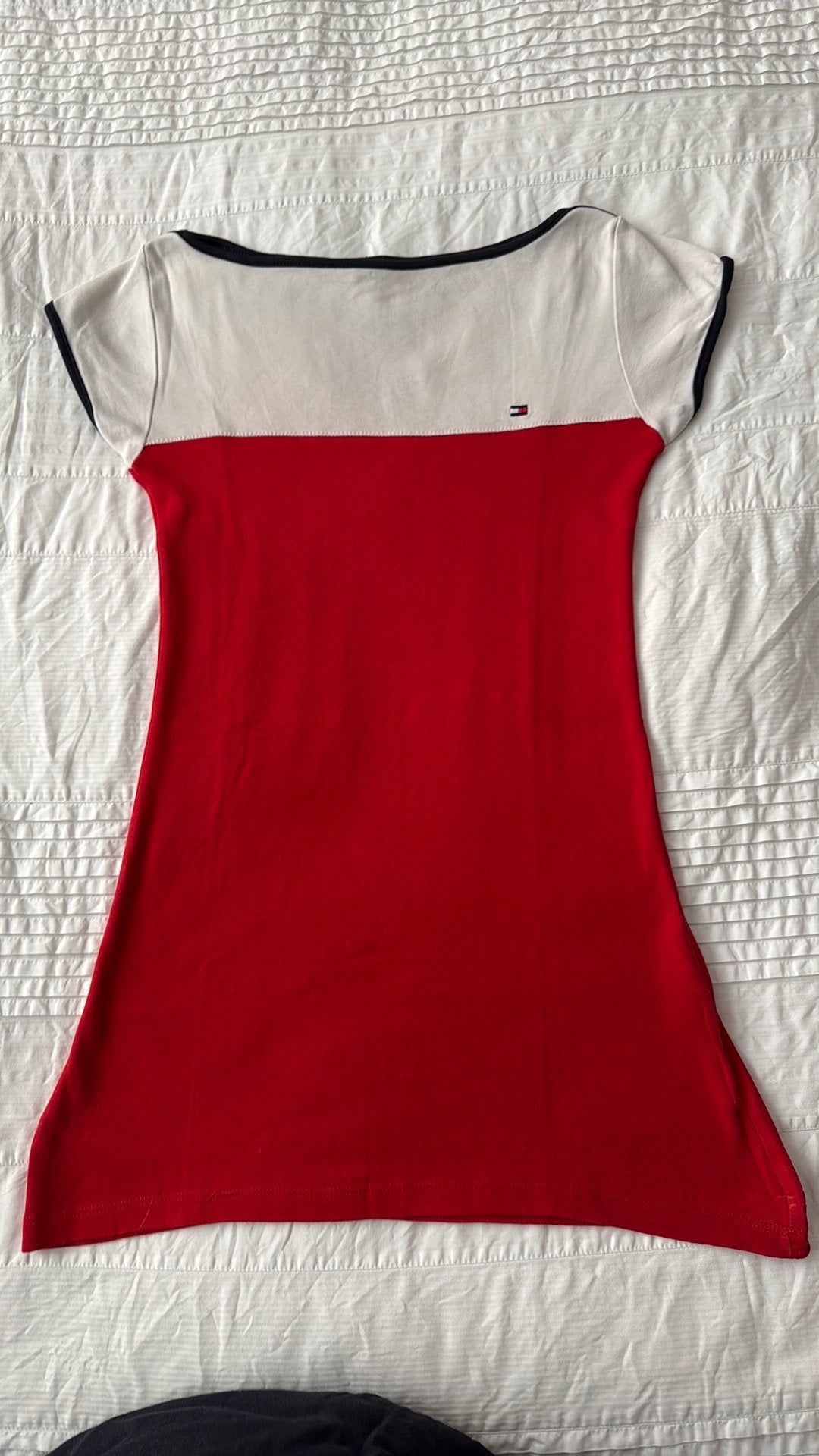 Tommy Hilfiger jurk 152 rood wit, Ophalen of Verzenden, Zo goed als nieuw, Meisje, Jurk of Rok