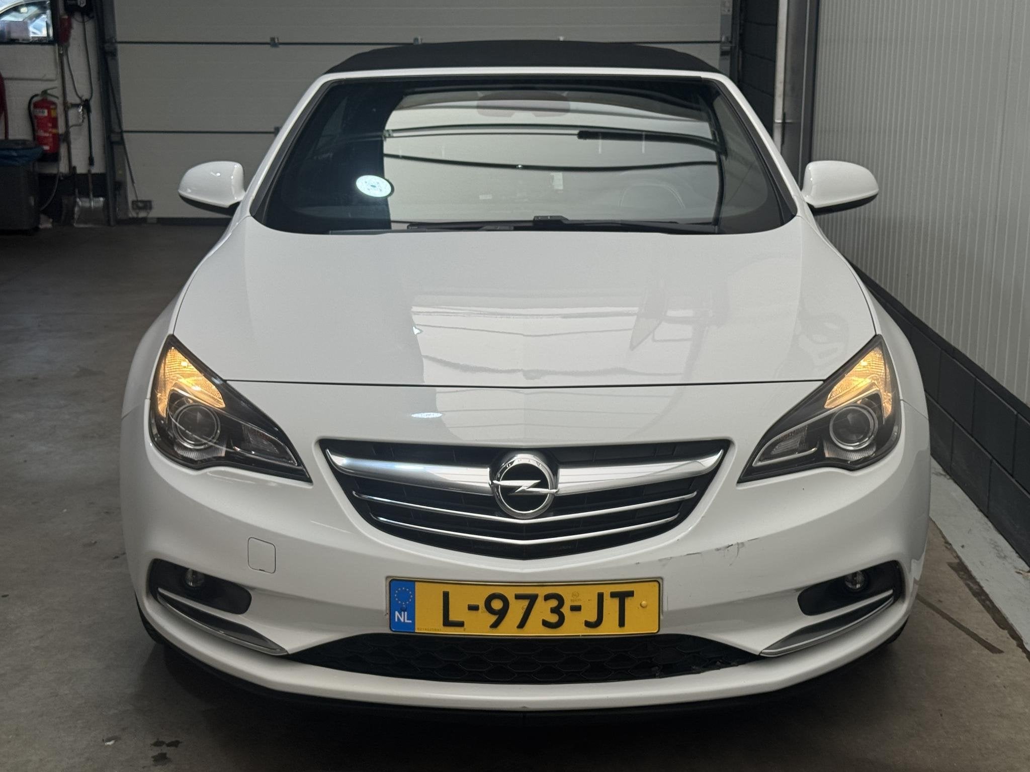 Opel Cascada 1.4 Turbo ecoFLEX Cosmo Super Netjes Cabrio, Auto's, Voorwielaandrijving, 4 cilinders, Cabriolet, 4 stoelen