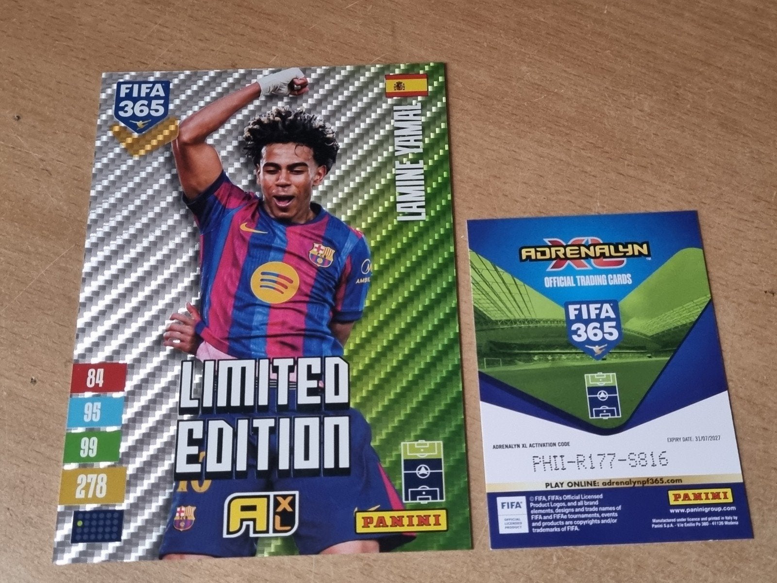 Panini Adrenalyn xl Fifa 365 2027 Limited XXL Yamal, Ophalen of Verzenden, Zo goed als nieuw, Plaatje