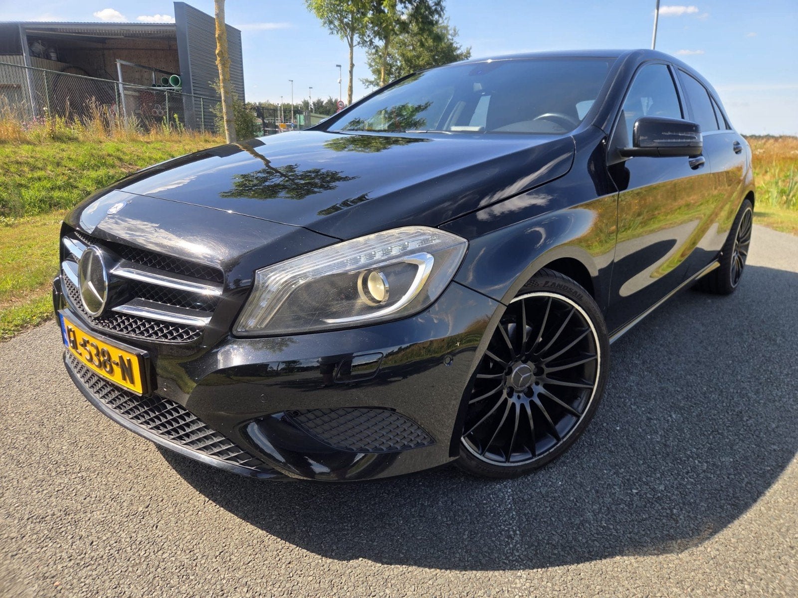 Mercedes-Benz A-Klasse A180 1.6, 2012 Zwart, Voorwielaandrijving, 4 cilinders, 1595 cc, 1200 kg