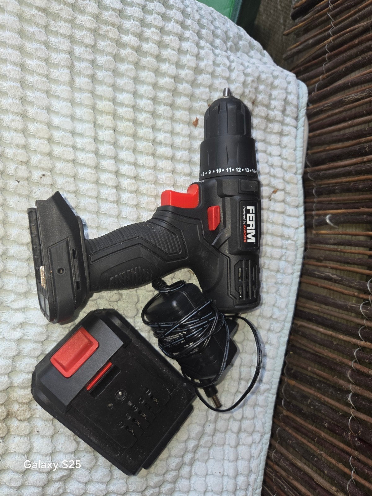 Ferm Accuboormachine - 20V AX-POWER - Zo goed als nieuw