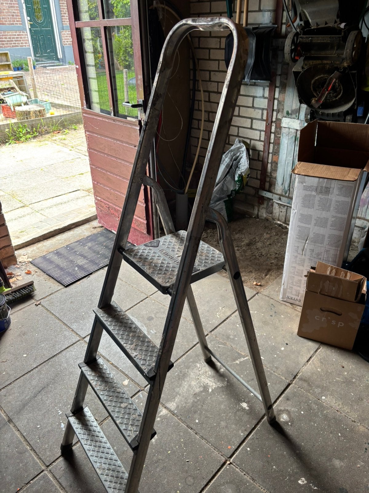 Leifheit huishoud trap voor de bouw, Doe-het-zelf en Verbouw, Ladders en Trappen, Ophalen of Verzenden, Minder dan 2 meter