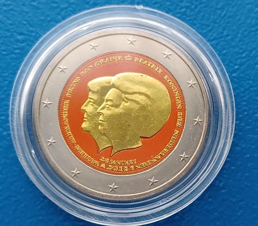 2 Euro 2013 "Troonsopvolging" gekleurd, Postzegels en Munten, Munten | Nederland, Verzenden, Koningin Beatrix, Euro's, Setje