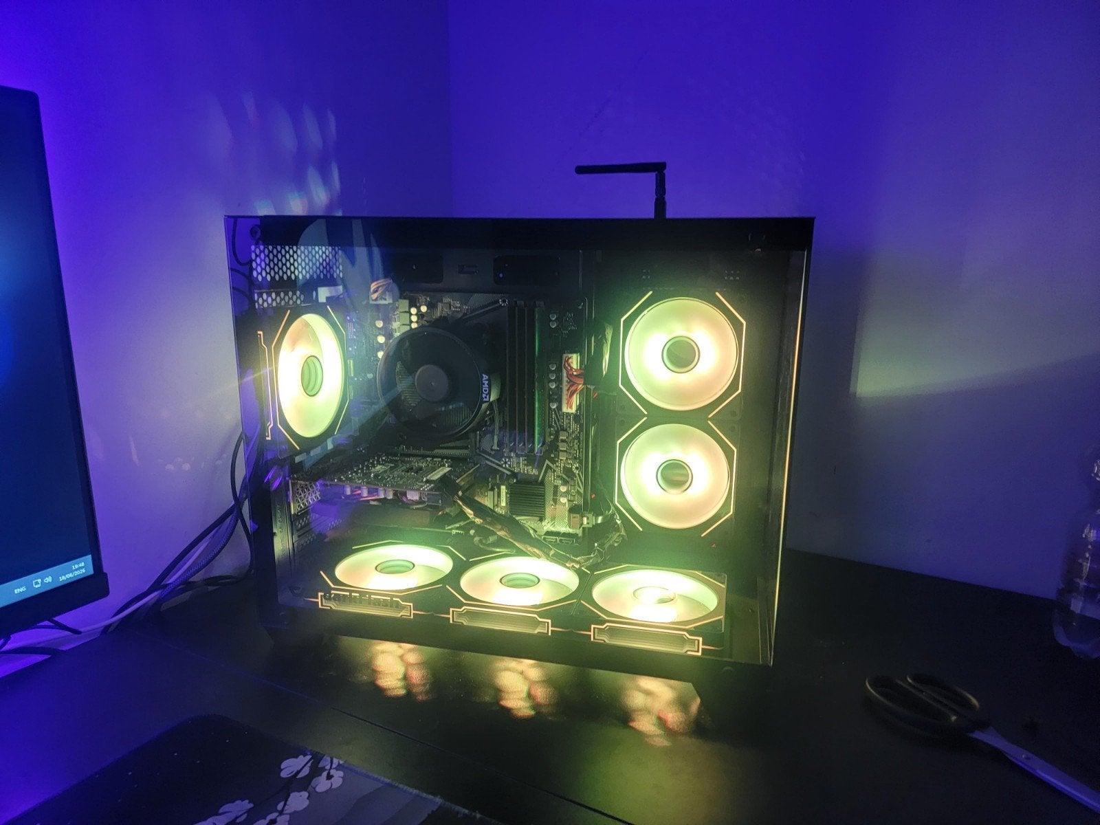 Prachtige Aquarium RGB Gaming PC  Ryzen 5 & GTX 1660 | 240, Zo goed als nieuw, Gaming, SSD, ASUS, Intel, NVIDIA