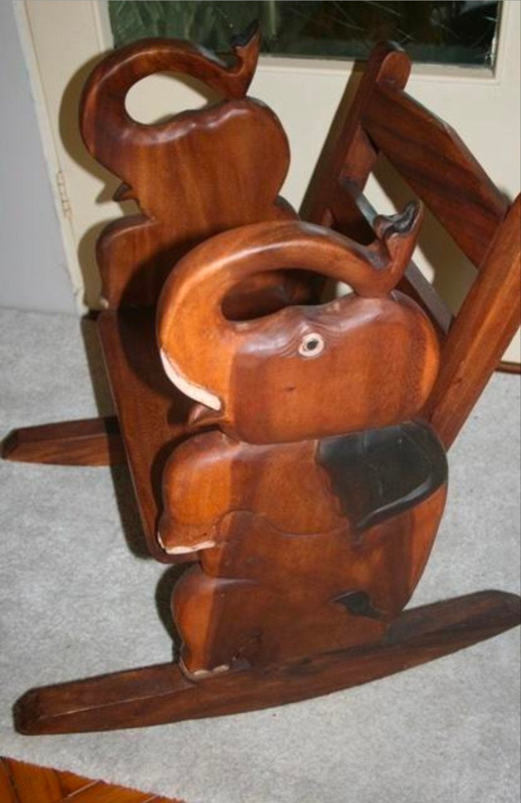 Oud houten schommelstoeltje - decoratief olifant design, Ophalen