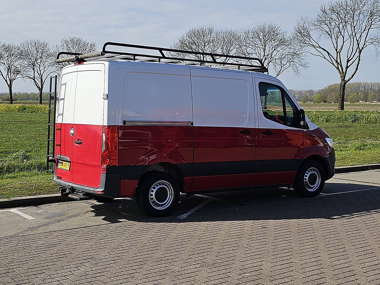 MERCEDES-BENZ SPRINTER 214 l1h1 mbux airco eur6, Auto's, 13 km/l, Achterwielaandrijving, Gebruikt, Euro 6
