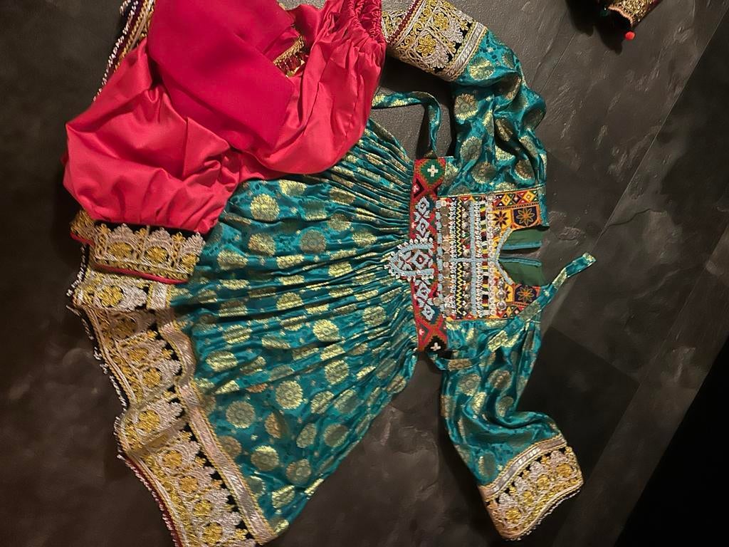 Afghaanse kleren / Afghani kind 6-9 jaar, Ophalen of Verzenden, Zo goed als nieuw, Maat 34 (XS) of kleiner