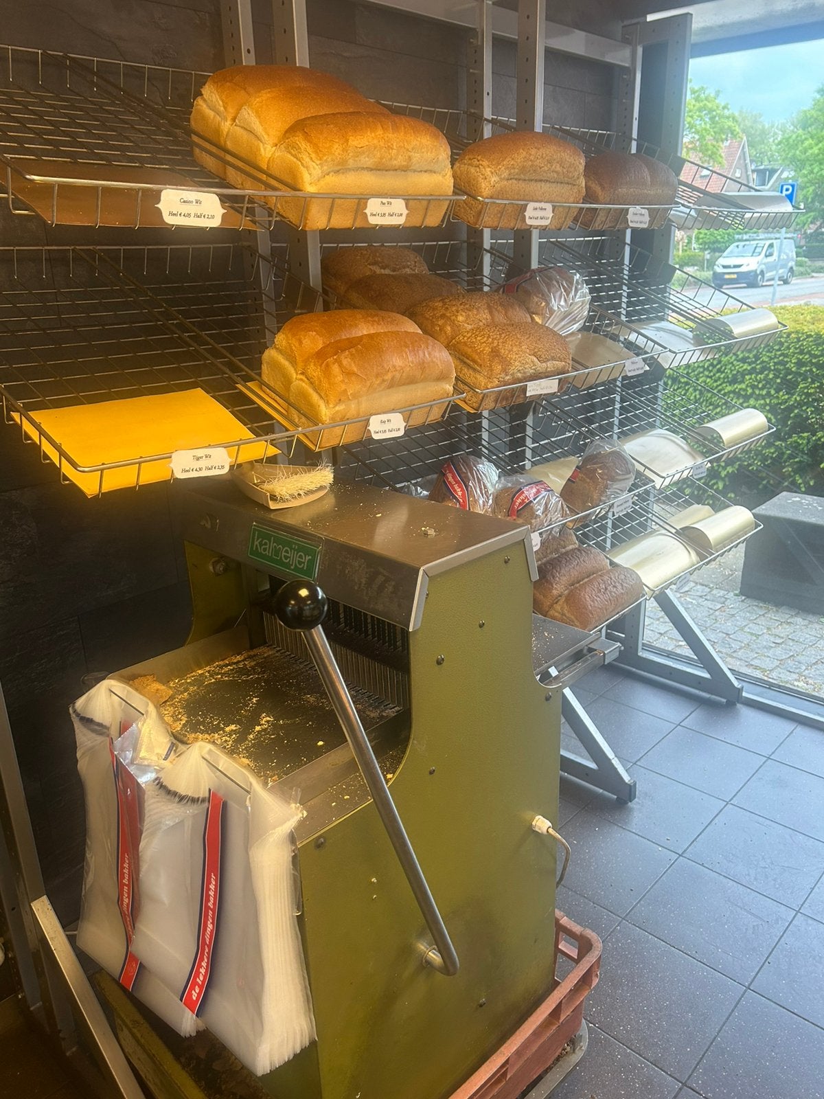 Broodsnijmachine en stelling bakker, Ophalen of Verzenden, Gebruikt