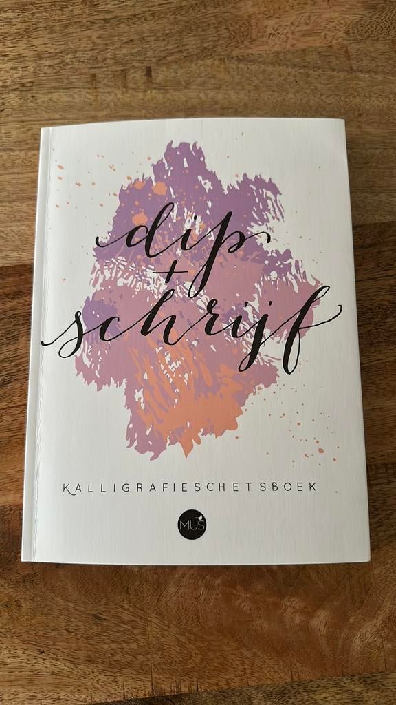 Dip & schrijf kalligrafieschetsboek NIEUW!!!, Ophalen of Verzenden, Nieuw, Tekenen en Schilderen