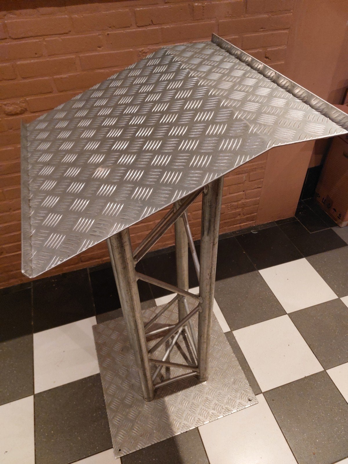 Spreekgestoelte / Katheder en Tafel Lessenaar, Ophalen, Gebruikt
