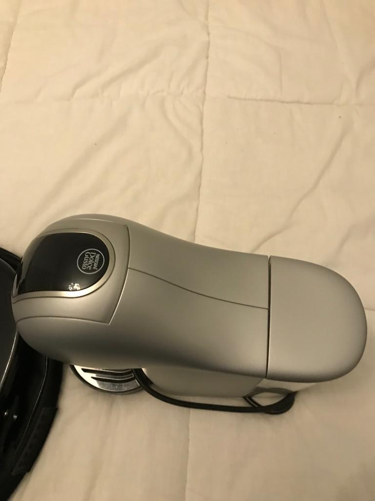 Krups Dolce Gusto Genio S Touch KP440E, Witgoed en Apparatuur, Koffiezetapparaten, Ophalen of Verzenden, Zo goed als nieuw, Koffiemachine