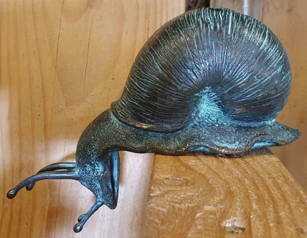 bronzen beeld / SLAK / HANGSLAK / randhanger, Dierenbeeld, Nieuw, Info@huisentuindecoratiemarie.nl, Huis en tuin decoratie marie