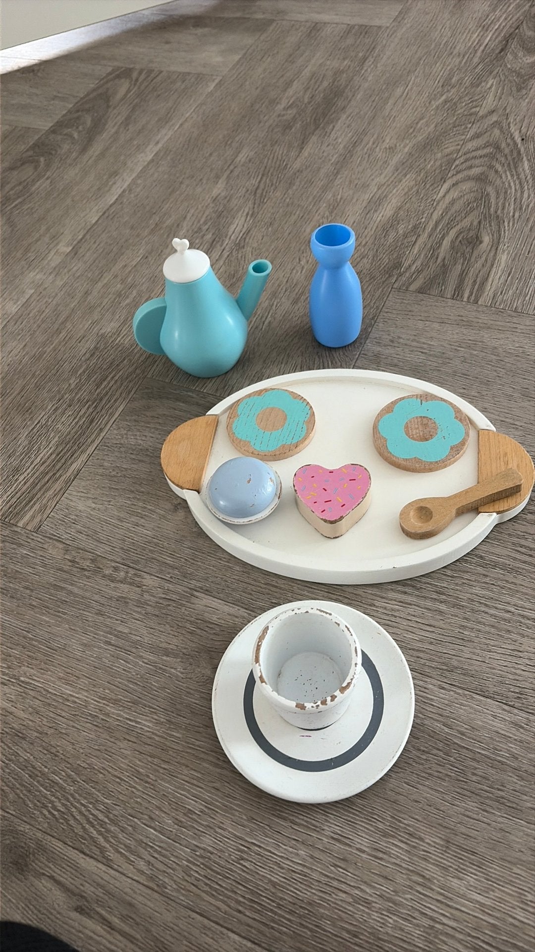 Thee setje hout speelgoed, Kinderen en Baby's, Speelgoed | Speelkeukens, Ophalen, Gebruikt