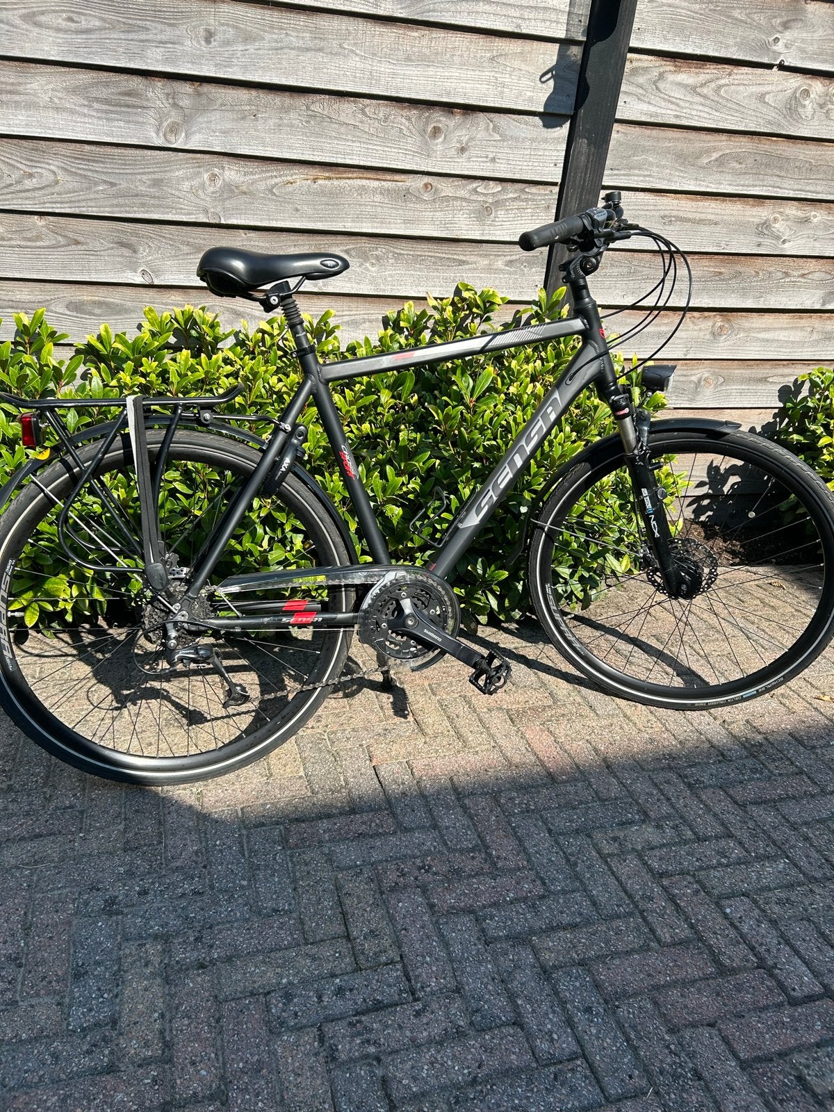 Sensa fiets met lichtgewicht frame en schijfremmen, 28 inch, Vering, Zo goed als nieuw, Meer dan 20 versnellingen