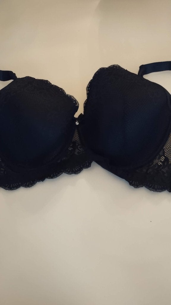 Sexy Splinternieuwe Zwarte Beugel BH met kant 110C Zie Fotos, Ophalen, Zwart, String