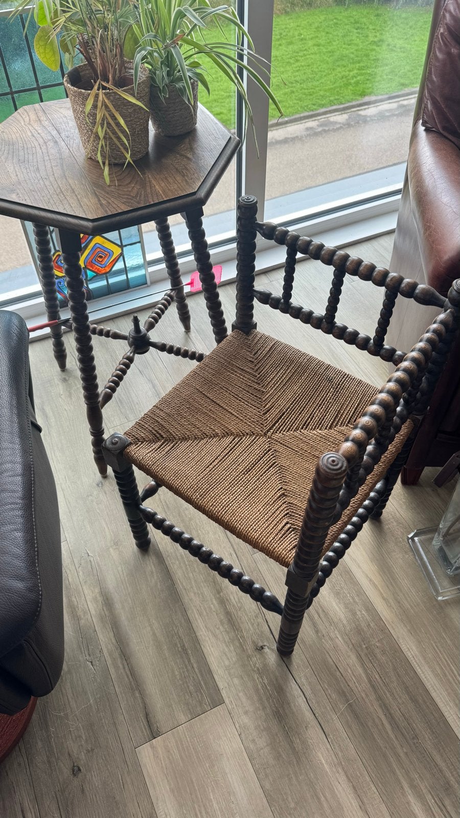 Antieke spijlenstoel  plus tafel, Antiek en Kunst, Ophalen