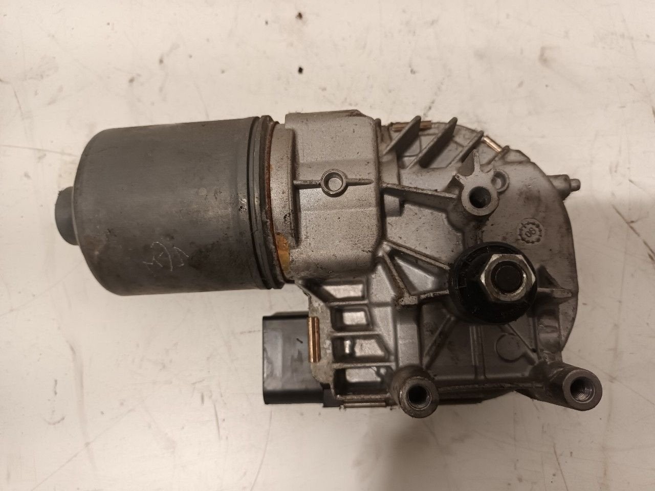 Ruitenwissermotor voor Volkswagen Scirocco