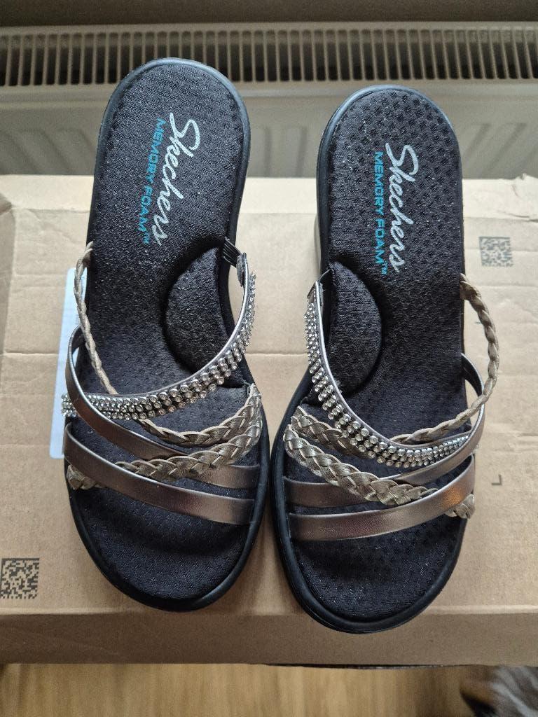 Slippers  Skechers 3 paar LUXE FOAM nieuw maat 36, Slippers, Skechers, Zwart, Nieuw