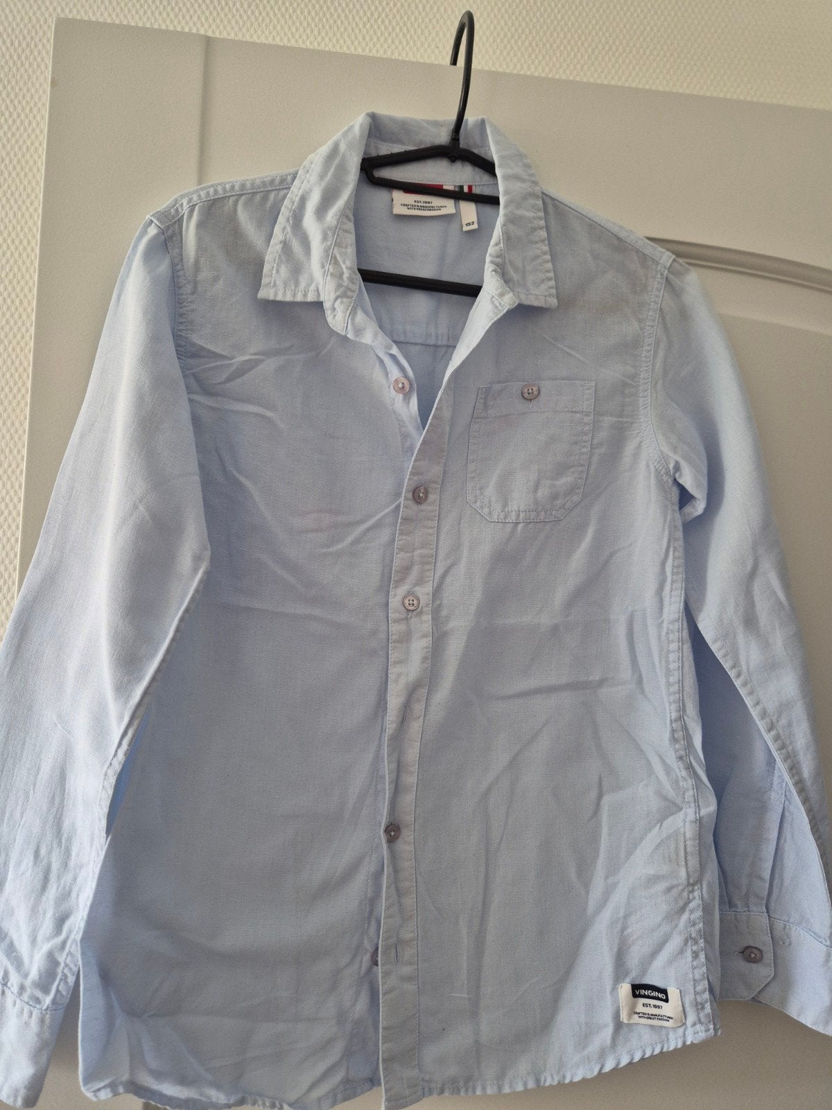 Vingino linnen lichtblauwe blouse - Zo goed als nieuw, Kinderen en Baby's, Kinderkleding | Maat 152, Jongen of Meisje, Overhemd of Blouse