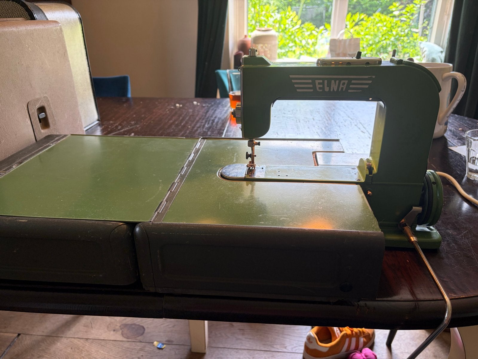 Vintage Elna Naaimachine - Groen, Hobby en Vrije tijd, Naaimachines en Toebehoren, Ophalen of Verzenden, Gebruikt, Naaimachine