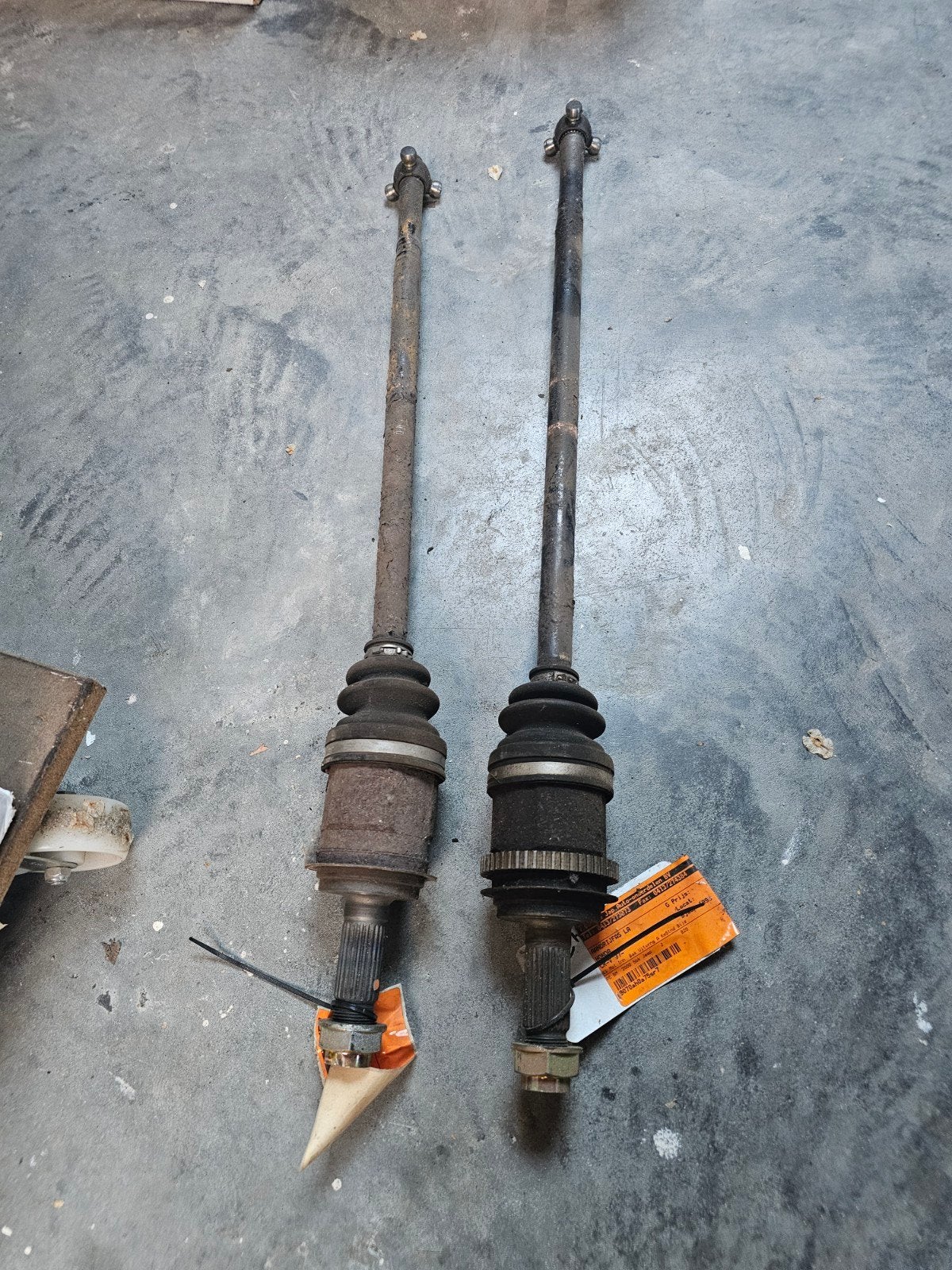 Achterste aandrijfassen Honda CR-V 1998 (set), Ophalen of Verzenden, Gebruikt, Honda