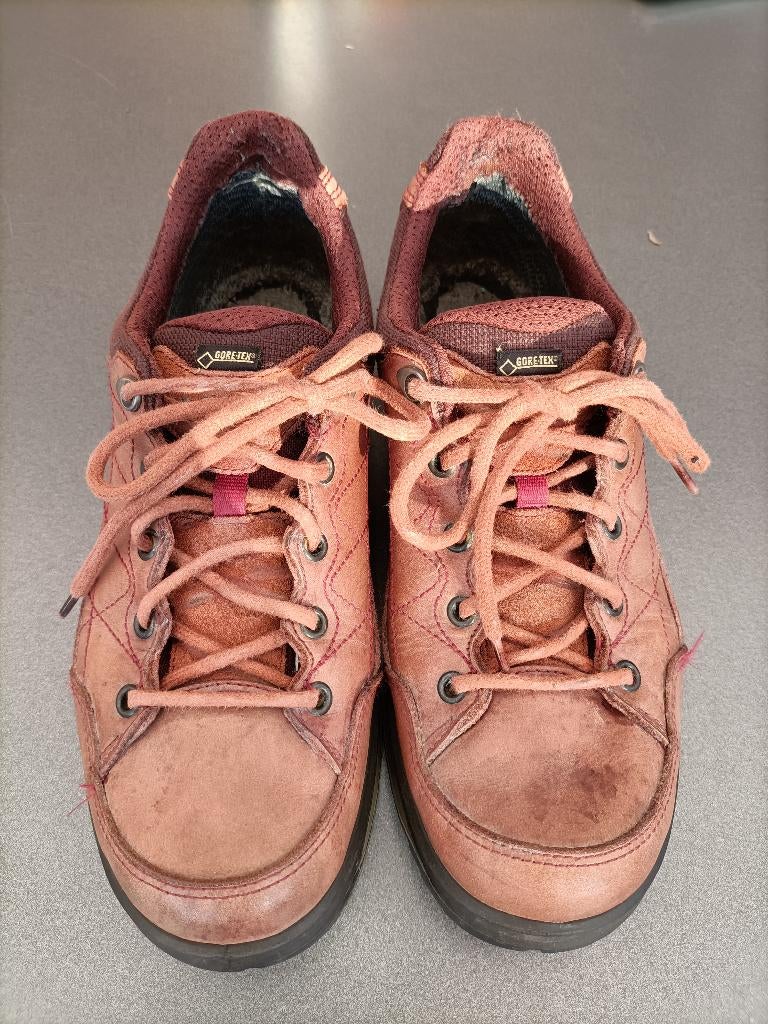 Lowa dames wandelschoen    m40, Sport en Fitness, Bergsport en Wandelen, Ophalen of Verzenden, Gebruikt, Schoenen
