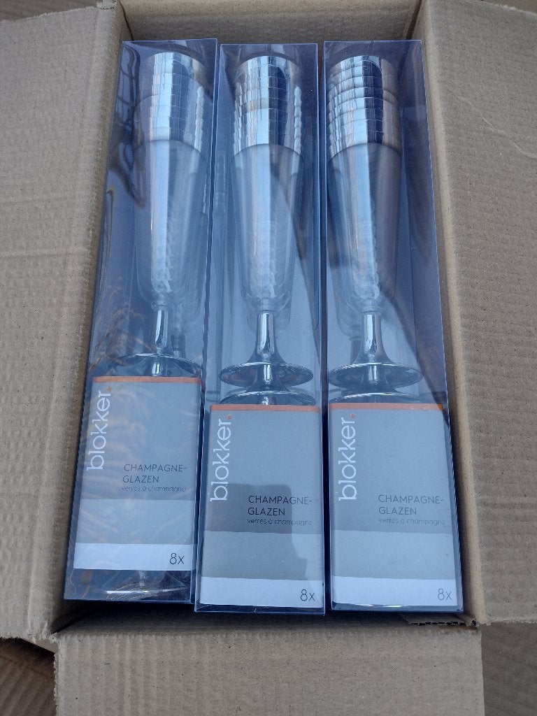 Champagneglazen plastic met zilveren voet, Ophalen of Verzenden, Nieuw, Feestartikel, Overige
