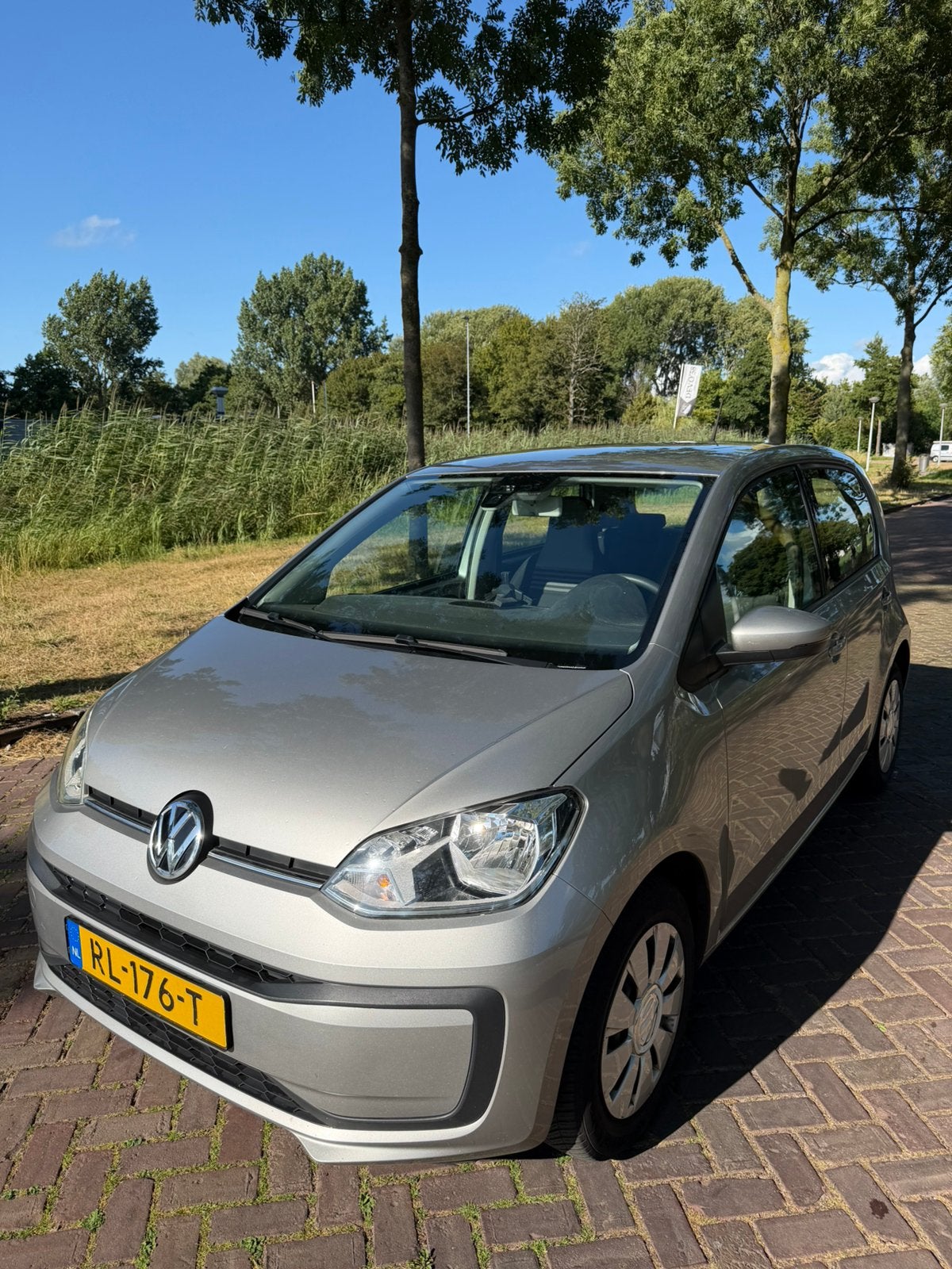 Volkswagen up! 1.0 2018, Auto's, Voorwielaandrijving, Stof, 4 stoelen, Origineel Nederlands