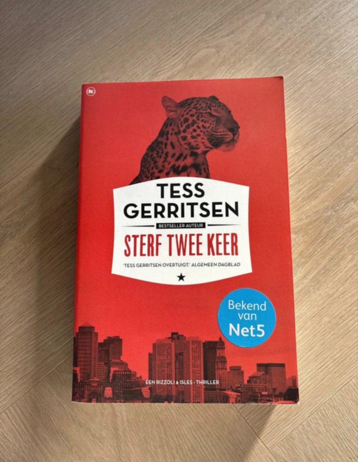 Tess Gerritsen Sterf twee keer, Boeken, Ophalen of Verzenden, Zo goed als nieuw