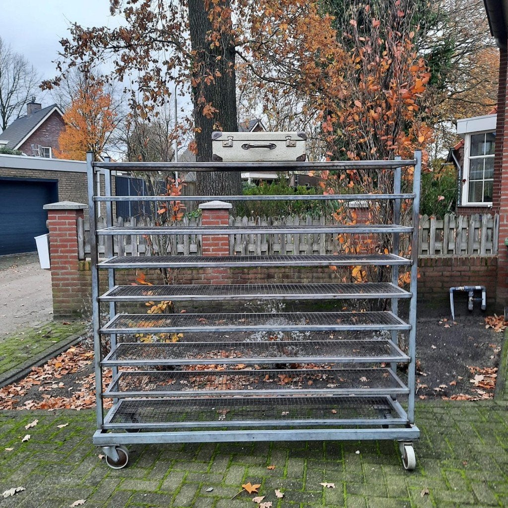 Stoere Industriële Bakkerskar / Afkoelrek (9 Etages), Ophalen, Zo goed als nieuw