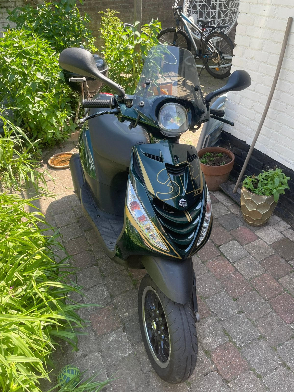 Paiggio Zip a1 125cc DD, Fietsen en Brommers, Scooters | Piaggio, Ophalen, Zo goed als nieuw, Benzine, Zip