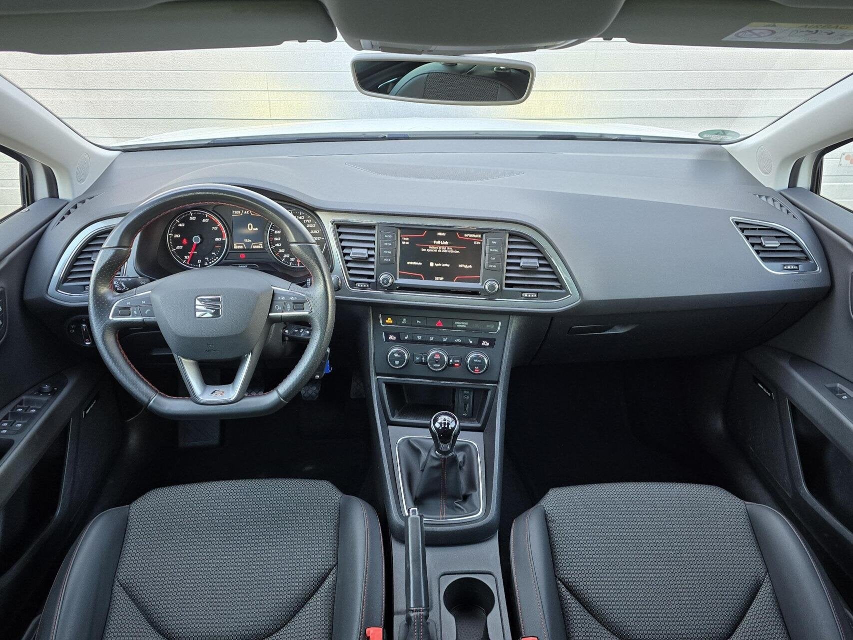 SEAT LEON 1.4 FR|CARPLAY|CRUISE|SEAT SOUND|STOELVERWARMING, Auto's, Voorwielaandrijving, 1141 kg, Zwart, 4 cilinders