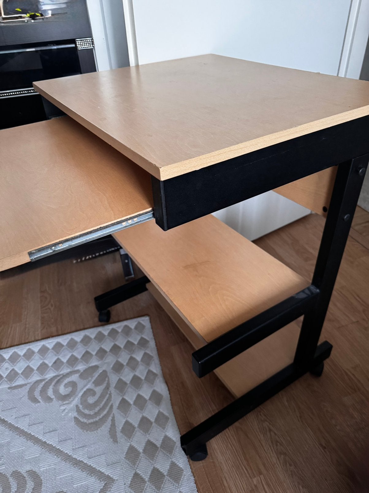 Bureay/ computertafel/ computermeubels/werktafel/studietafel, Ophalen, Zo goed als nieuw, 70 tot 120 cm