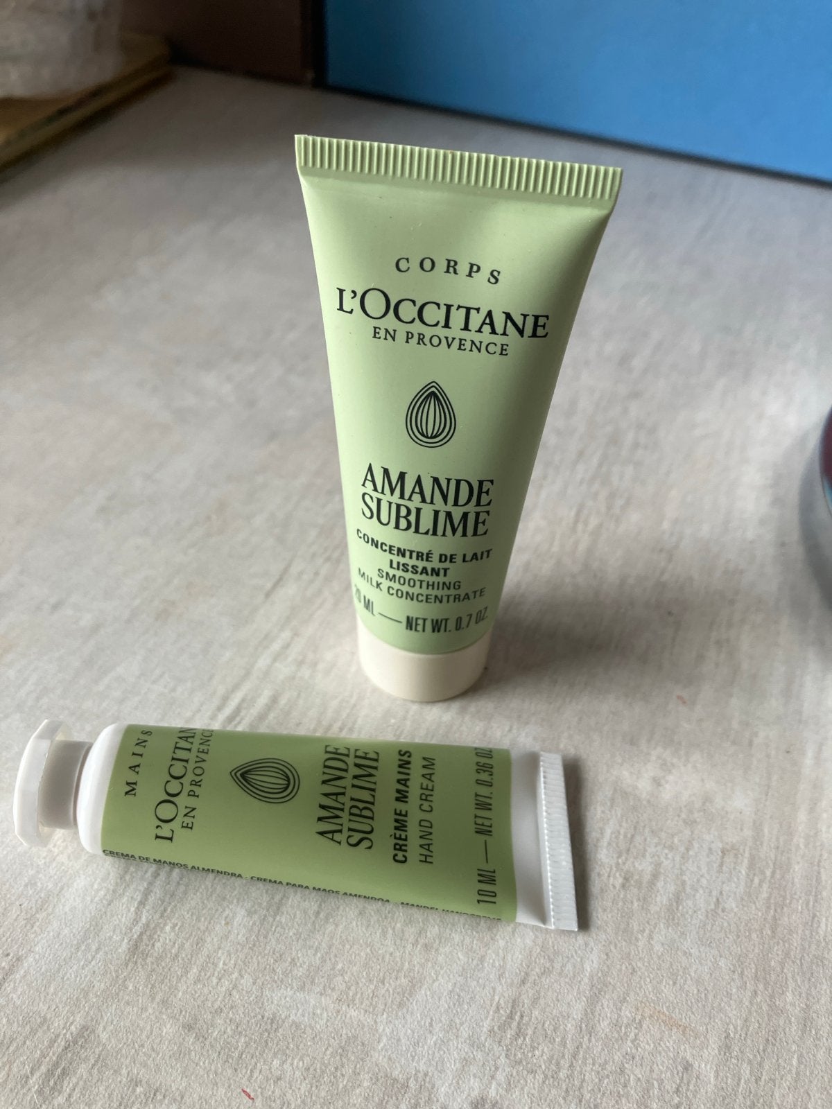 L'Occitane Amande Sublime: Handcrème & Smoothing Milk, Ophalen of Verzenden, Nieuw, Bodylotion, Crème of Olie