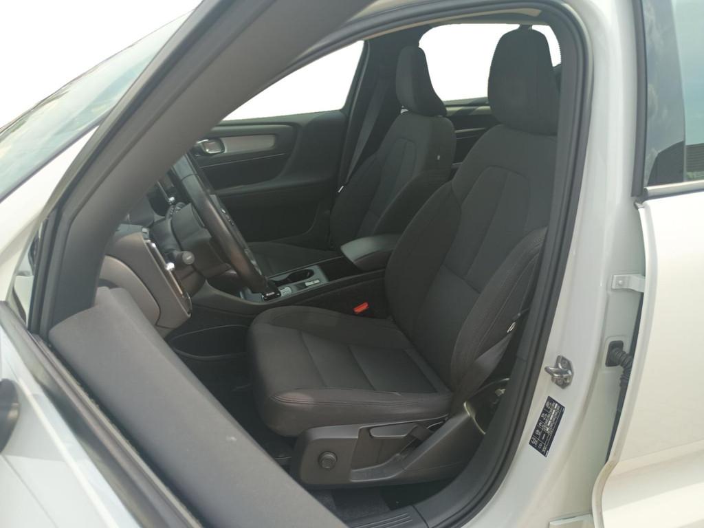 Volvo XC40 T2 AUT Business Pro | Lounge | Climate | Panorama, Auto's, Volvo, 12 maanden, Gebruikt, Wit, Origineel Nederlands