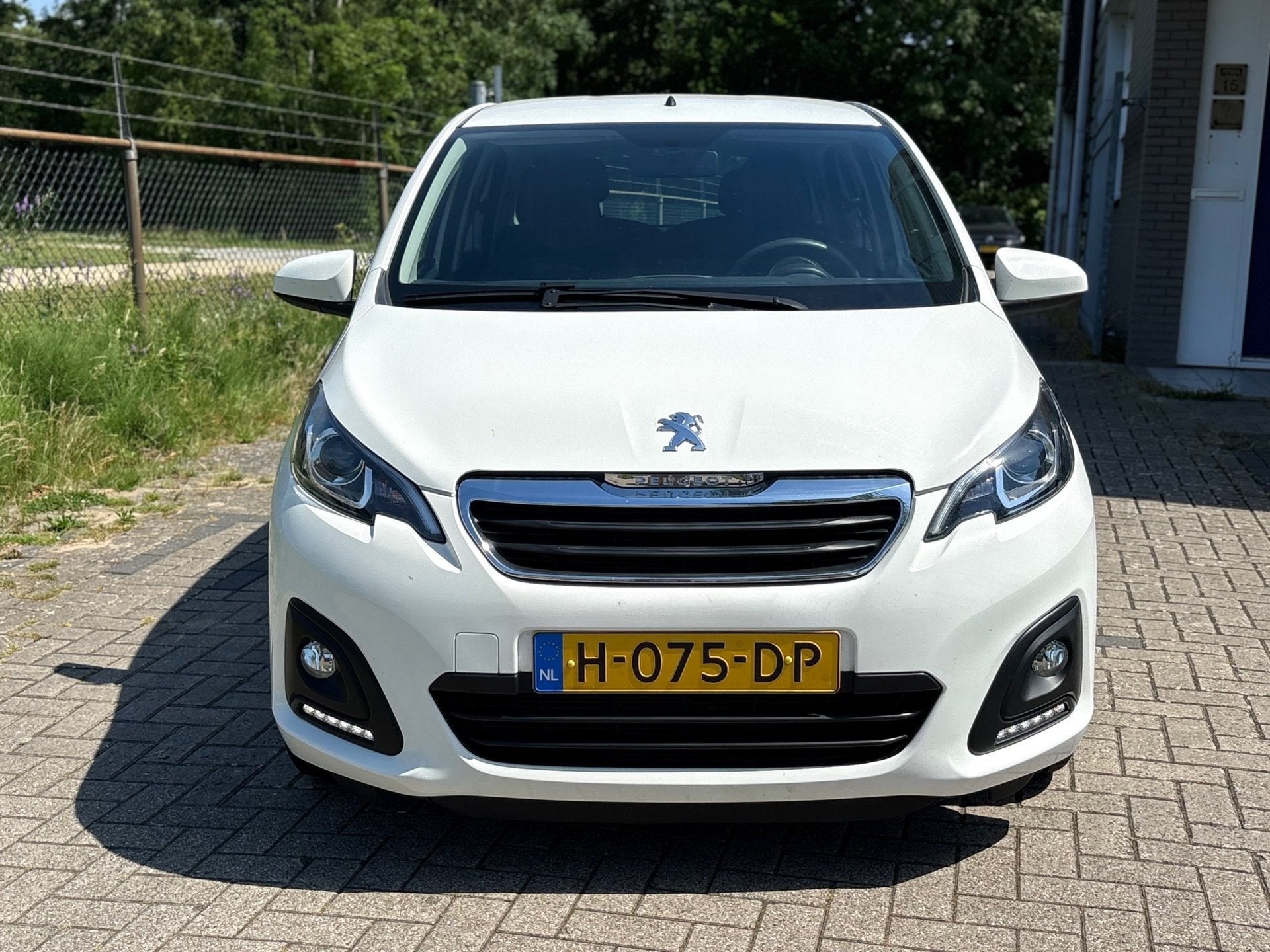 Peugeot 108 1.0 e-VTi Active/Airco/APK/NL/Dealer auto, Auto's, Peugeot, Stof, 4 stoelen, Wit, Origineel Nederlands